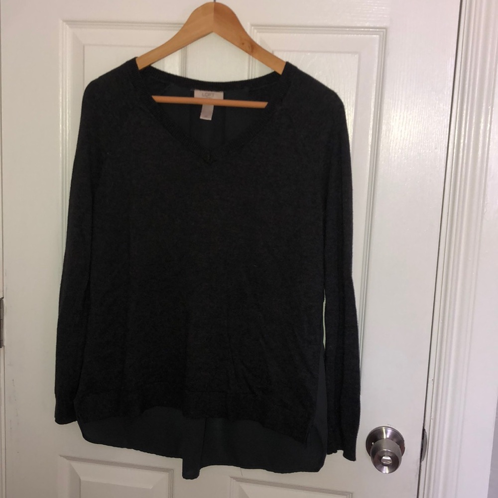 Women’s loft  gray sweater SZ MP